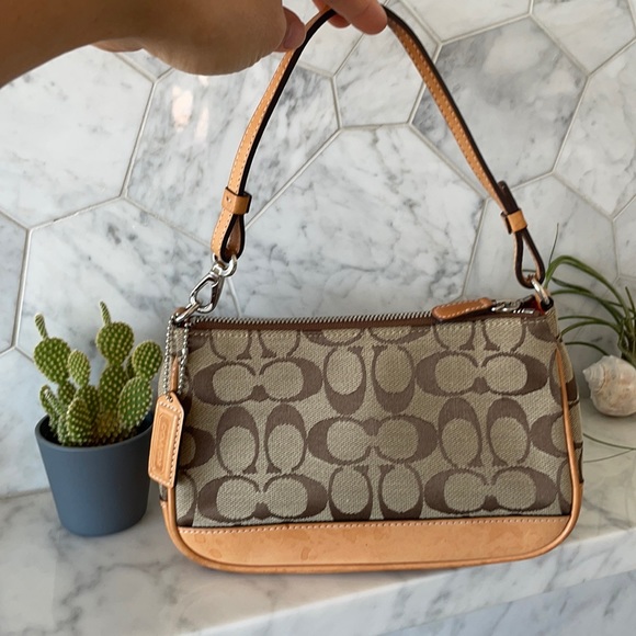 Coach Handbags - Gently used classic authentic Coach bag